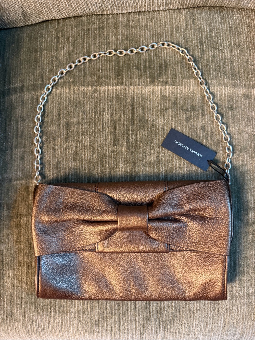 VTG Banana Republic Brown Leather Bow Chain Shoulder Bag. New With Tags!